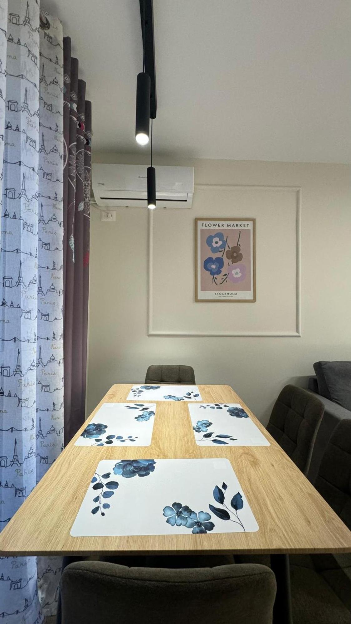 Charming Comfort Apartment Tiranë Luaran gambar